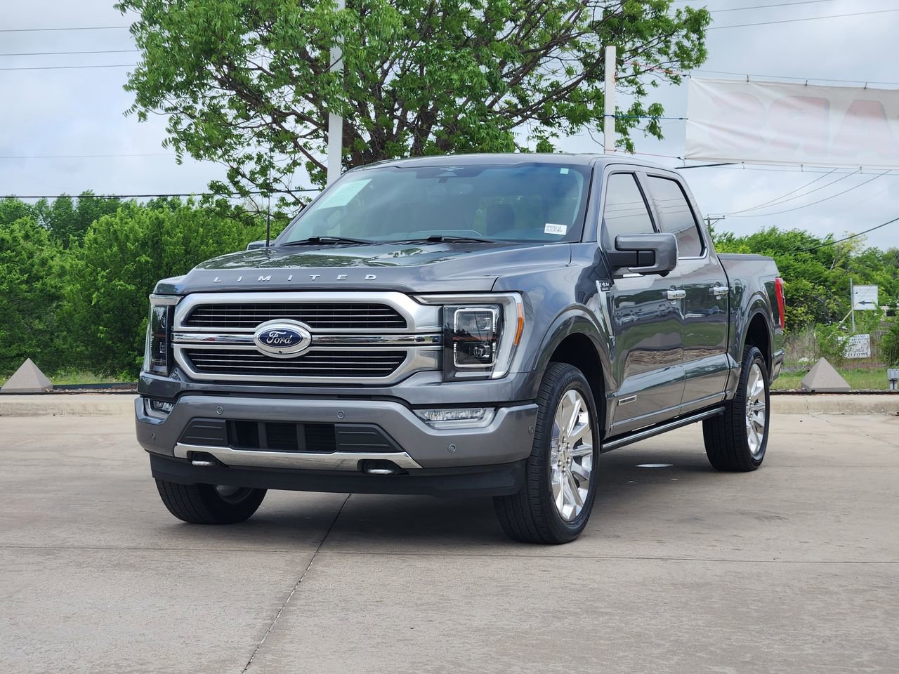 Used 2023 Ford F150 Limited AWD/4WD image 3