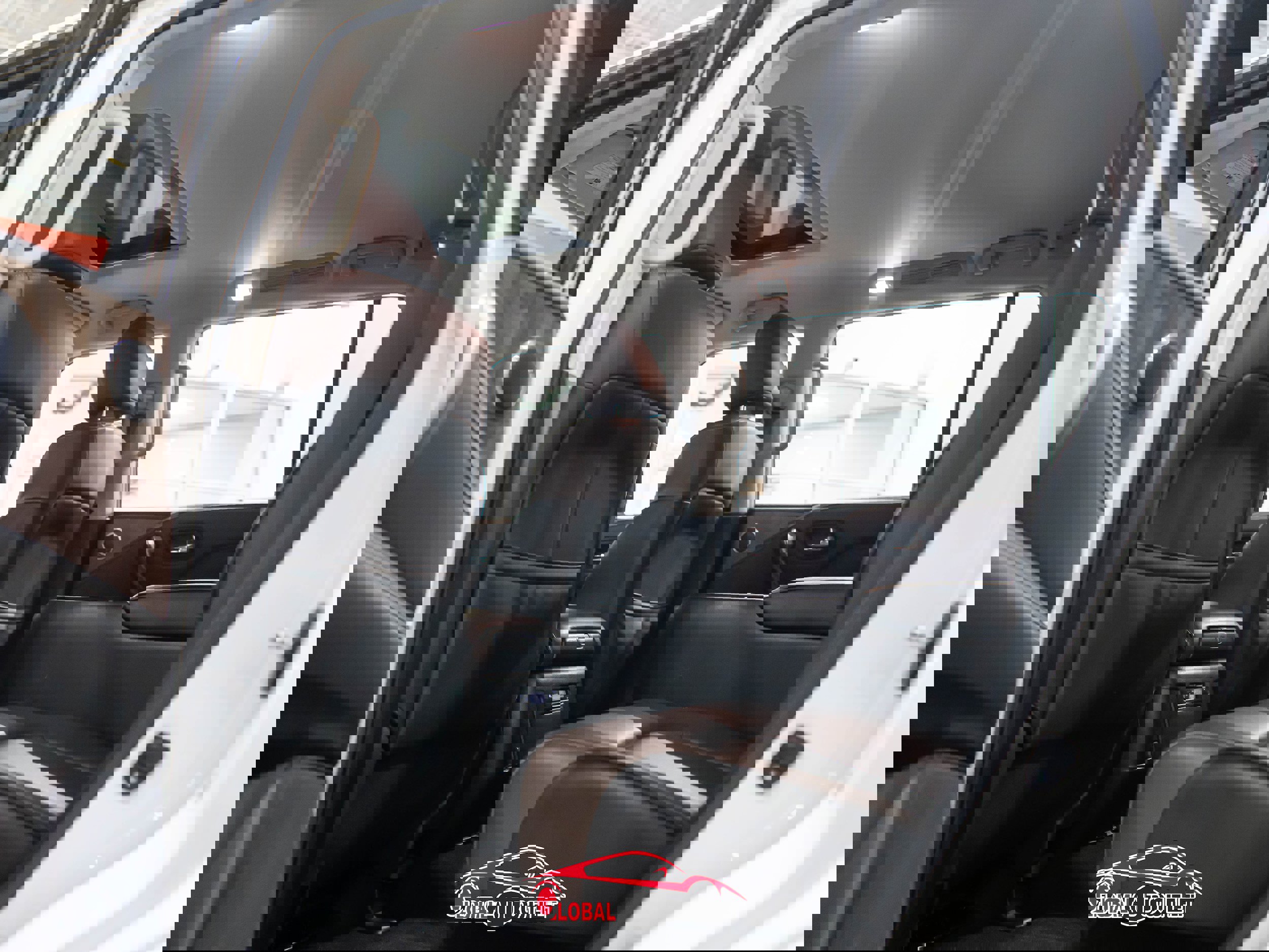 Used 2021 INFINITI QX80 Premium Select w/ All-Season Package image 22