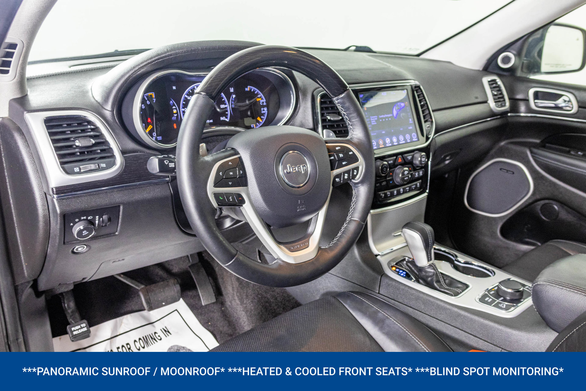 Used 2019 Jeep Grand Cherokee Summit w/ Platinum Series Group AWD/4WD image 4