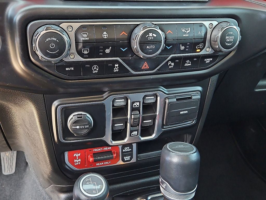 Used 2022 Jeep Gladiator Rubicon w/ Cold Weather Group AWD/4WD image 27