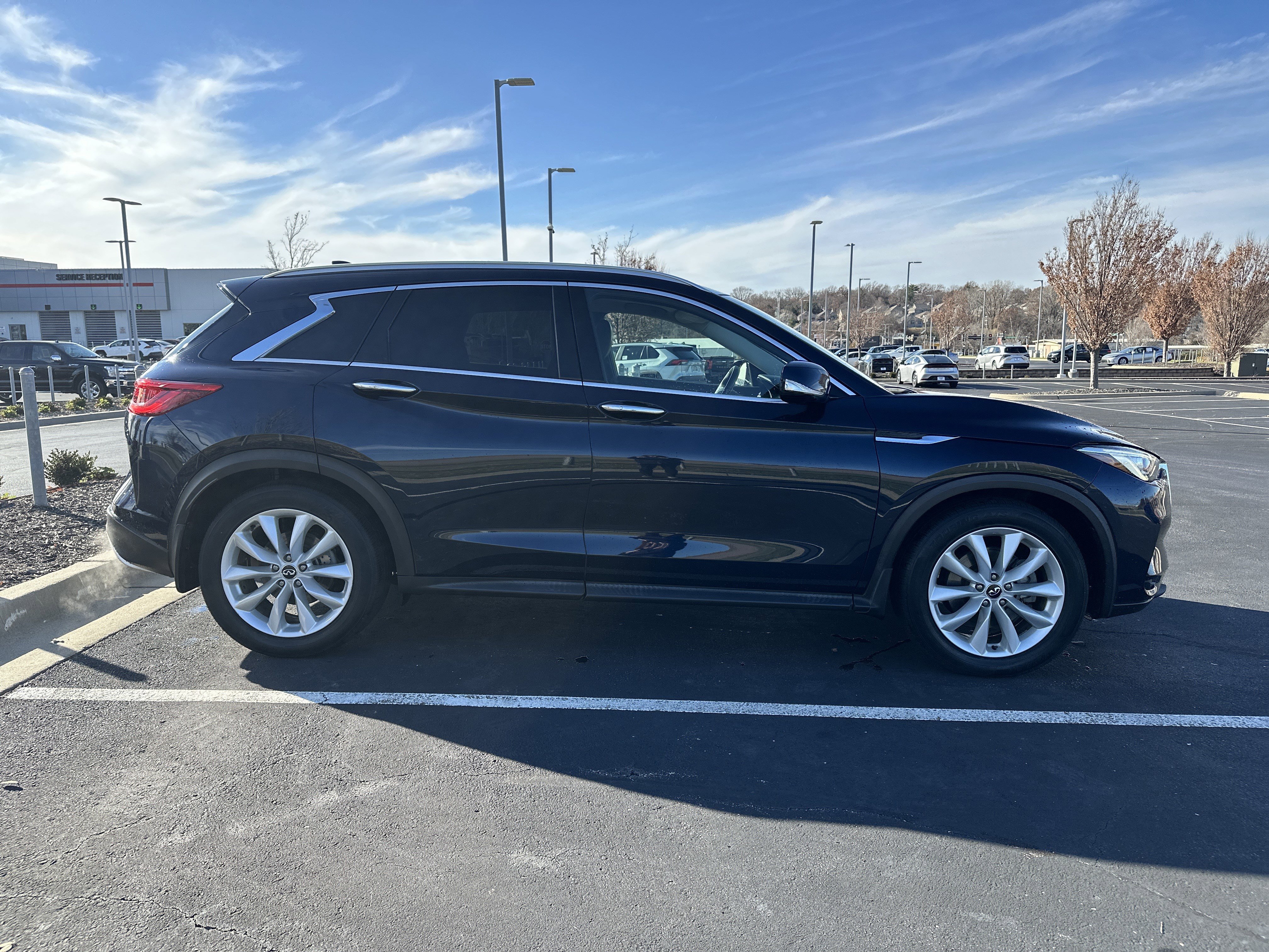 Used 2019 INFINITI QX50 Essential w/ Premium Heat Package image 11
