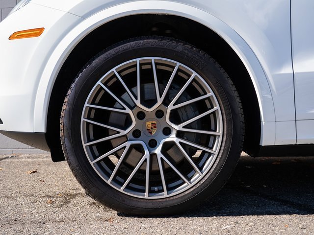 Certified 2022 Porsche Cayenne S image 12