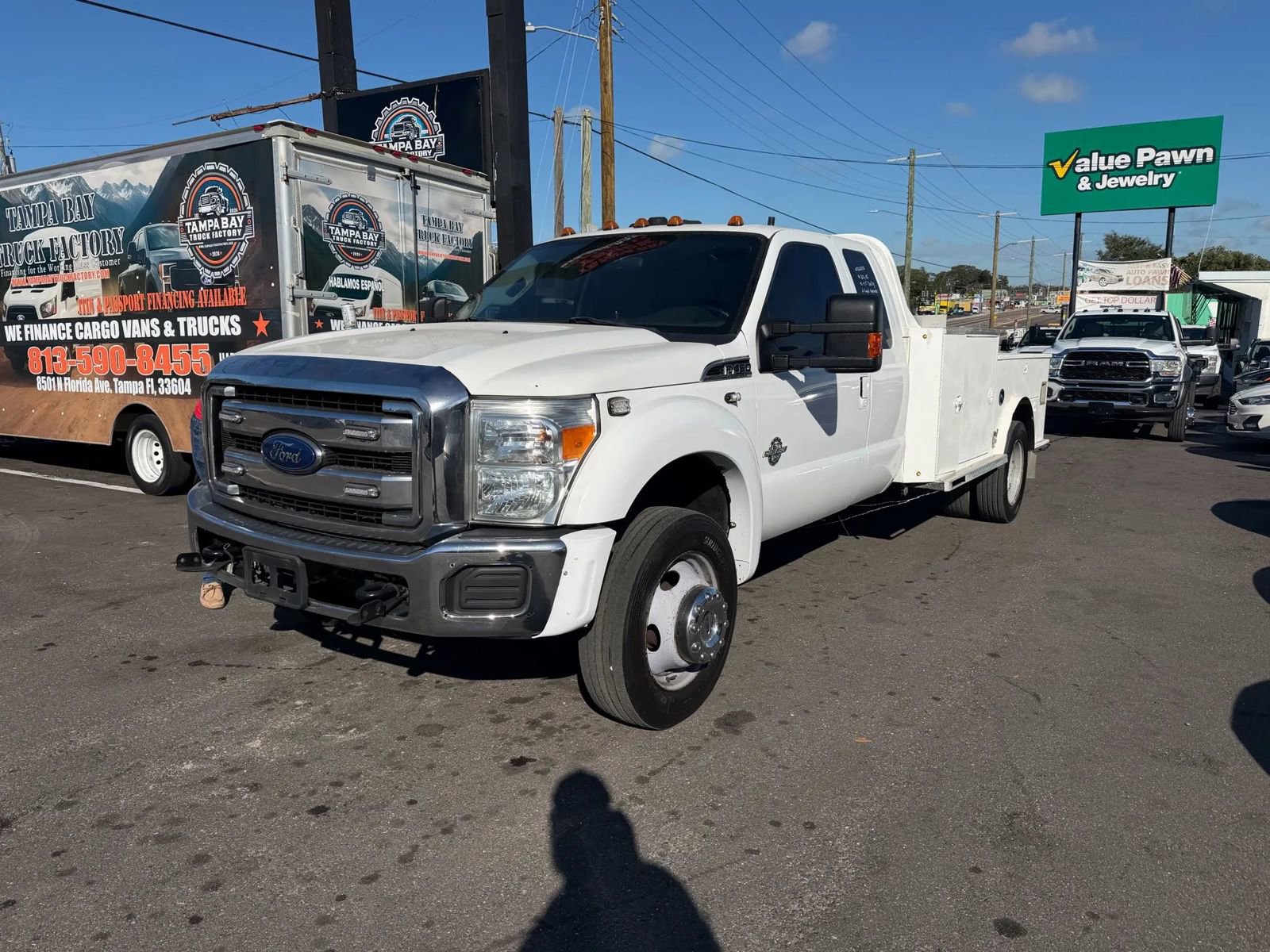 Used 2012 Ford F450 XLT w/ Ambulance Preparation Pkg RWD image 4