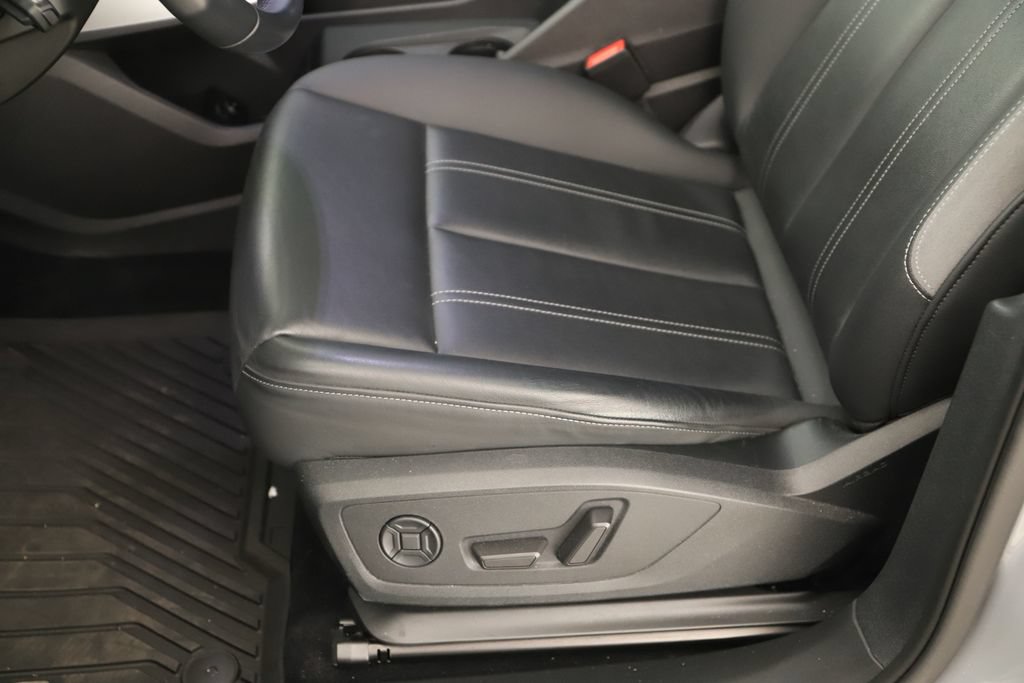 Certified 2023 Audi Q4 e-tron Premium Plus w/ Premium Plus AWD/4WD image 26