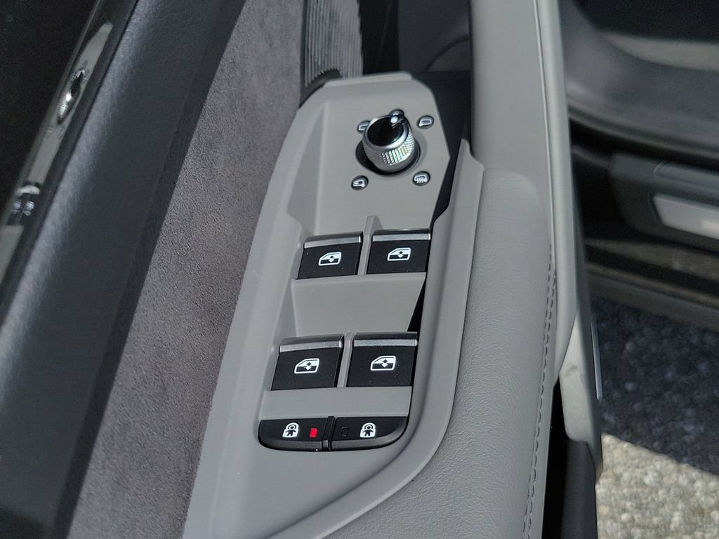 Certified 2025 Audi SQ5 Premium Plus AWD/4WD image 20