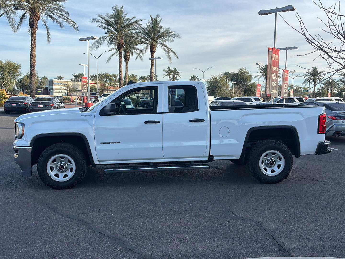 Used 2017 GMC Sierra 1500 4x4 Double Cab w/ Sierra Convenience Package image 3