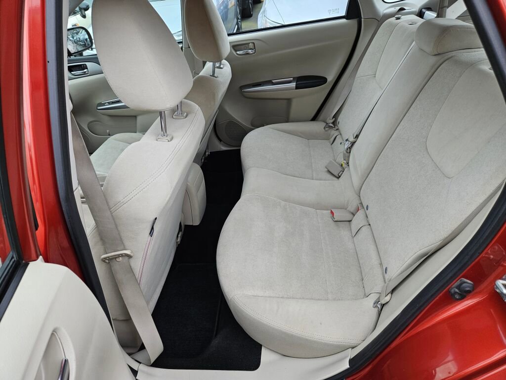 Used 2010 Subaru Impreza 2.5i image 12
