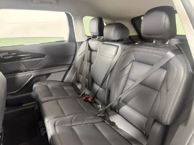 New 2026 Lincoln Nautilus Premier w/ Jet Appearance Package AWD/4WD image 19