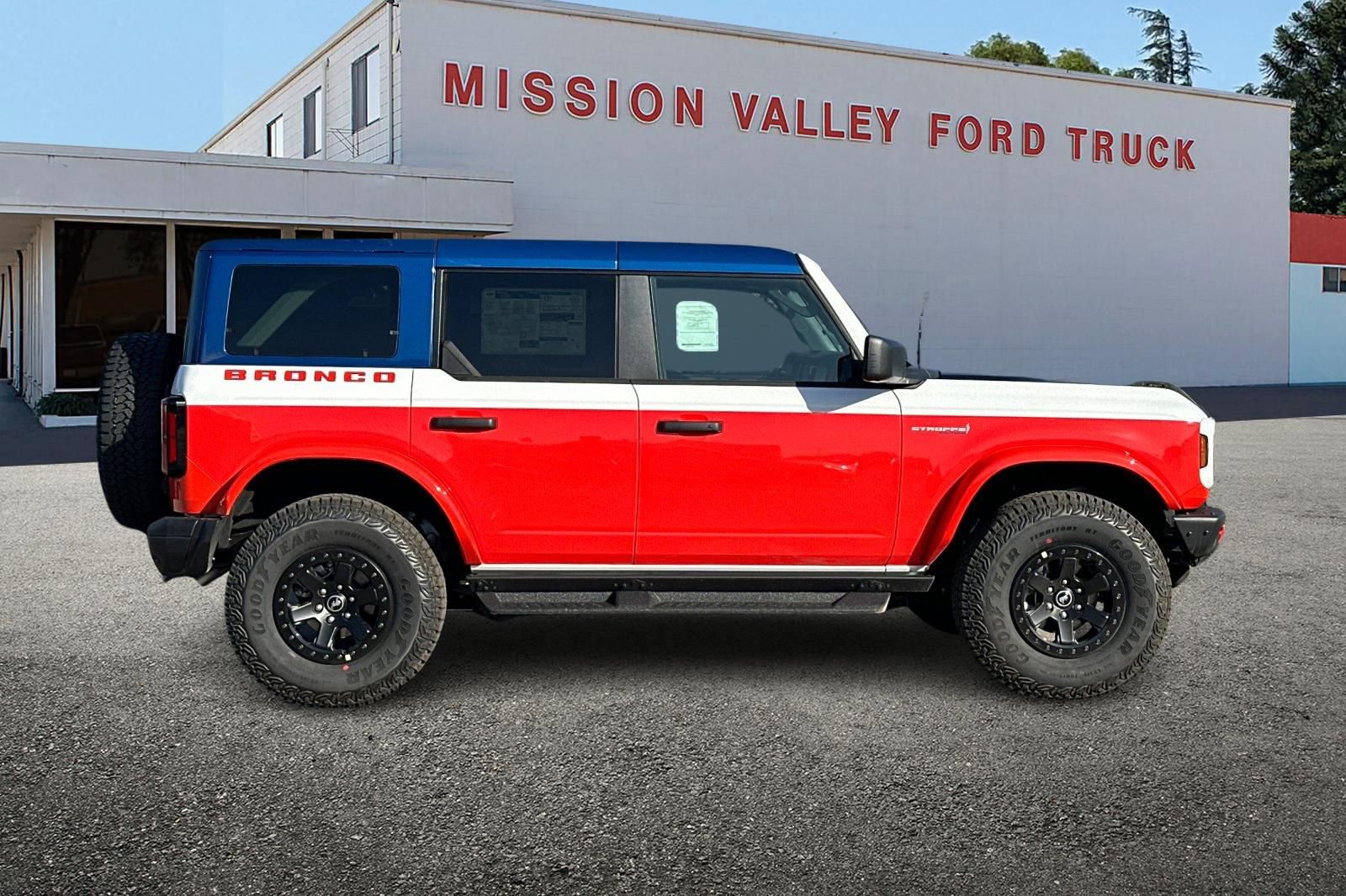 New 2026 Ford Bronco Stroppe Edition AWD/4WD image 3