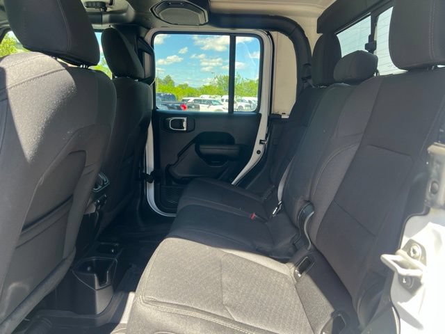Used 2022 Jeep Gladiator Sport AWD/4WD image 15