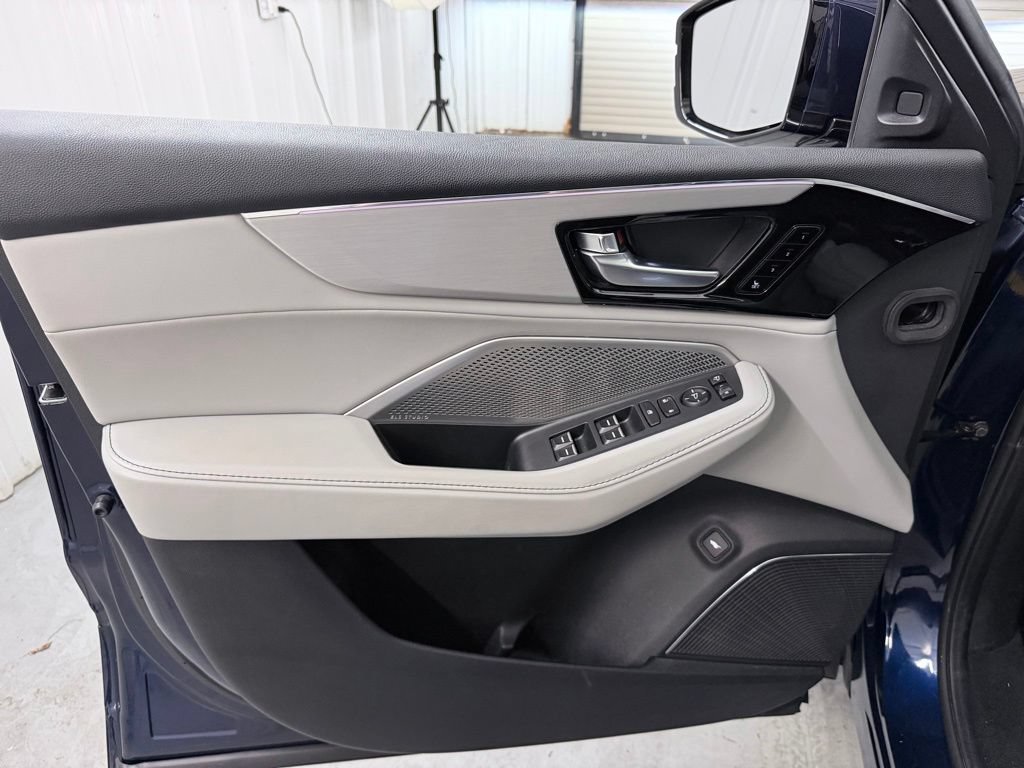 Used 2022 Acura MDX FWD w/ Technology Package image 11