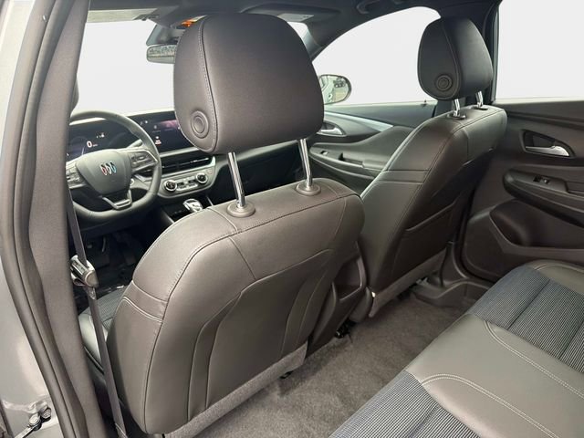 Used 2025 Buick Envista Preferred w/ Convenience I Package FWD image 13