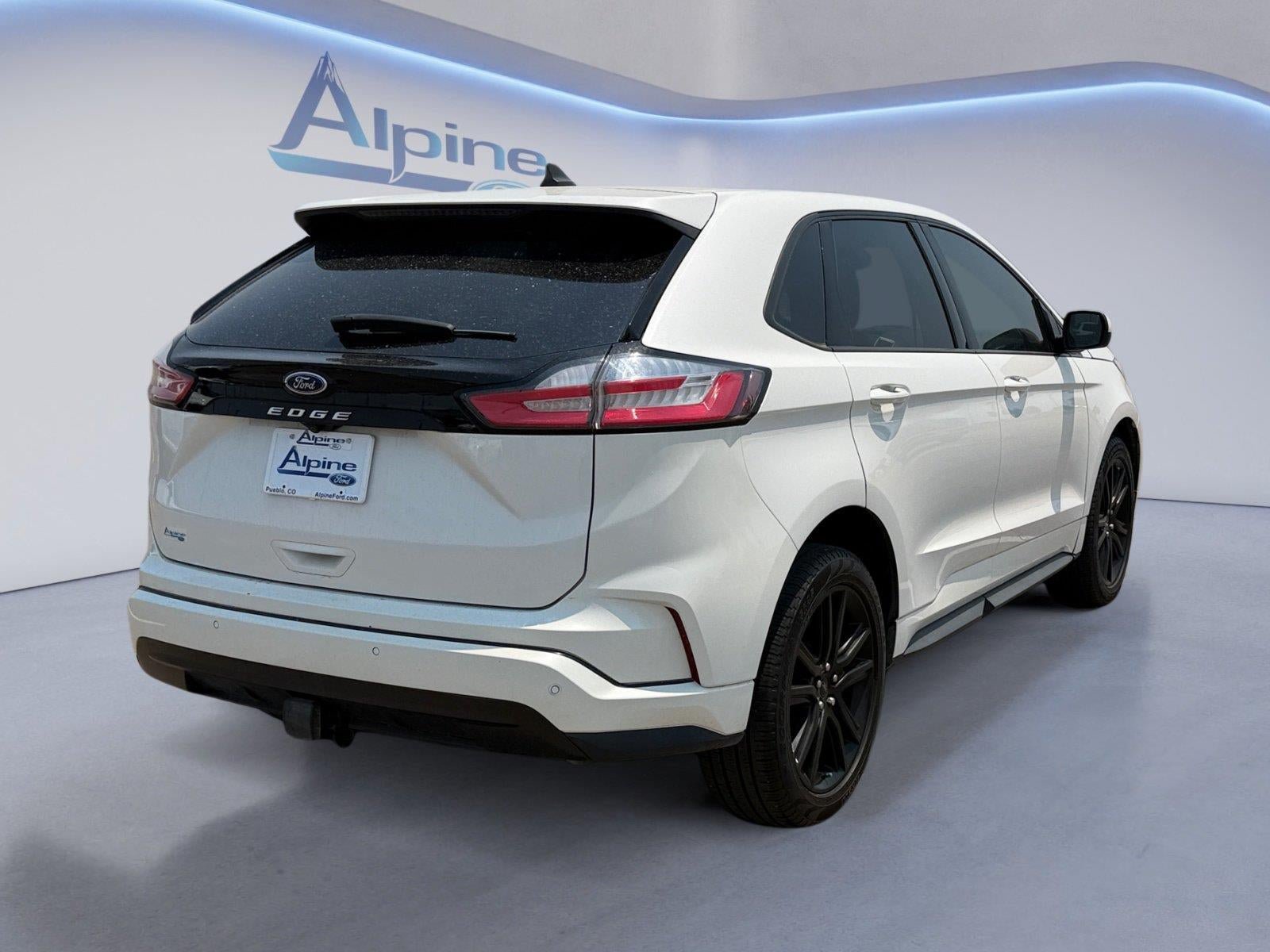 Certified 2023 Ford Edge ST-Line w/ Class II Trailer Tow Package AWD/4WD image 7