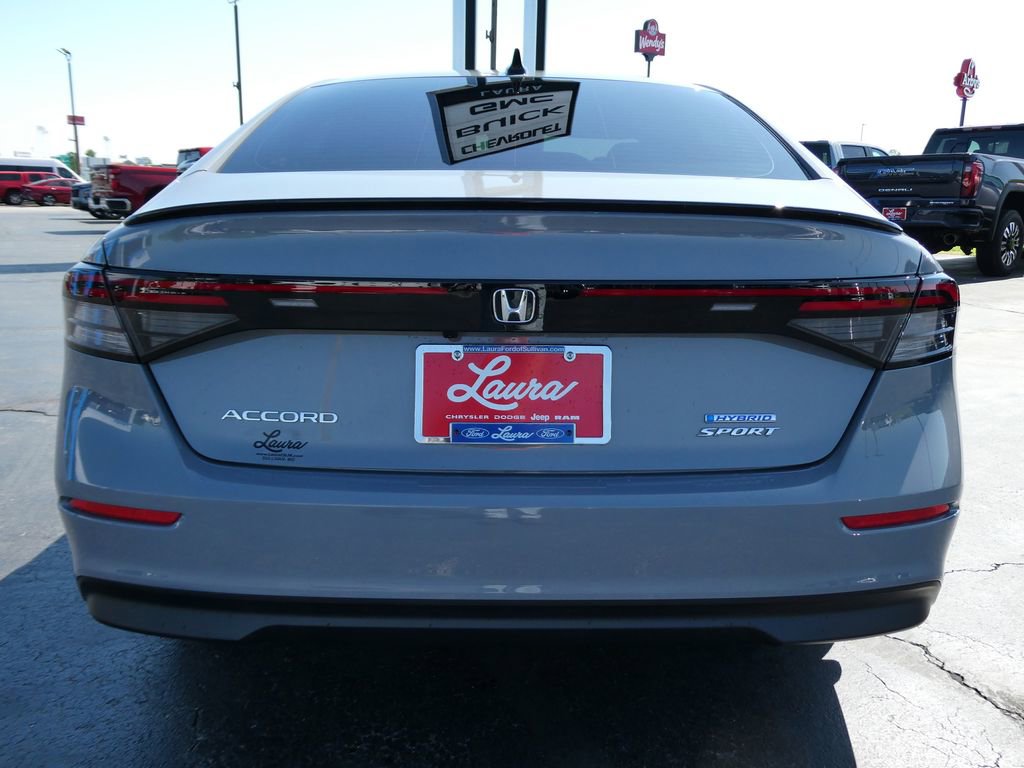 Used 2025 Honda Accord Sport image 5