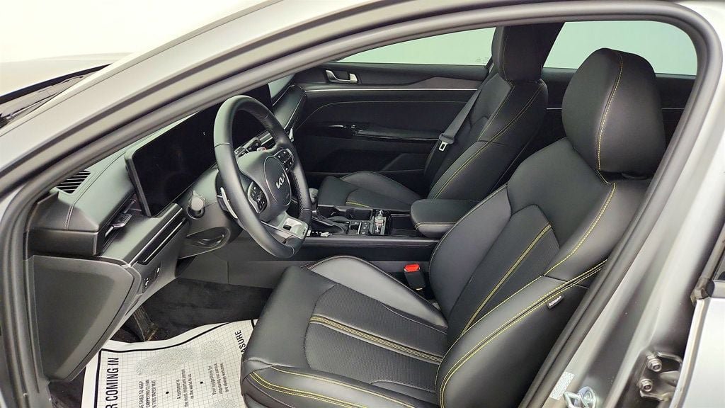 Used 2025 Kia K5 GT FWD image 19