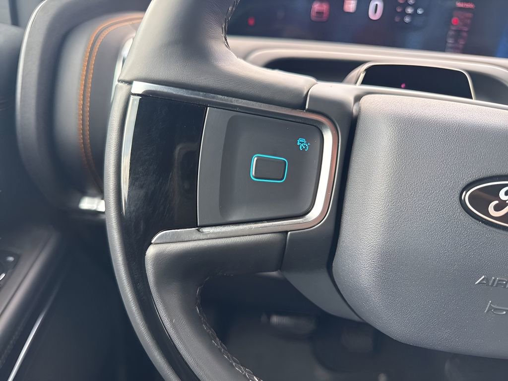 Used 2025 Ford Expedition Tremor AWD/4WD image 16