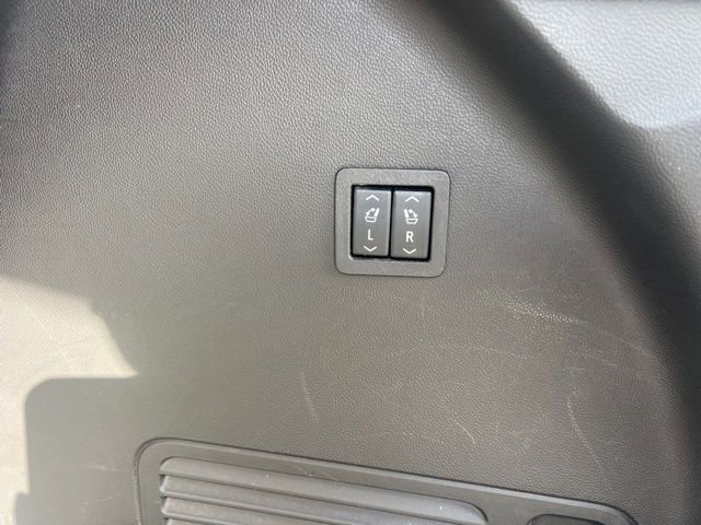 Used 2020 Buick Enclave Avenir w/ Avenir Technology Package image 17