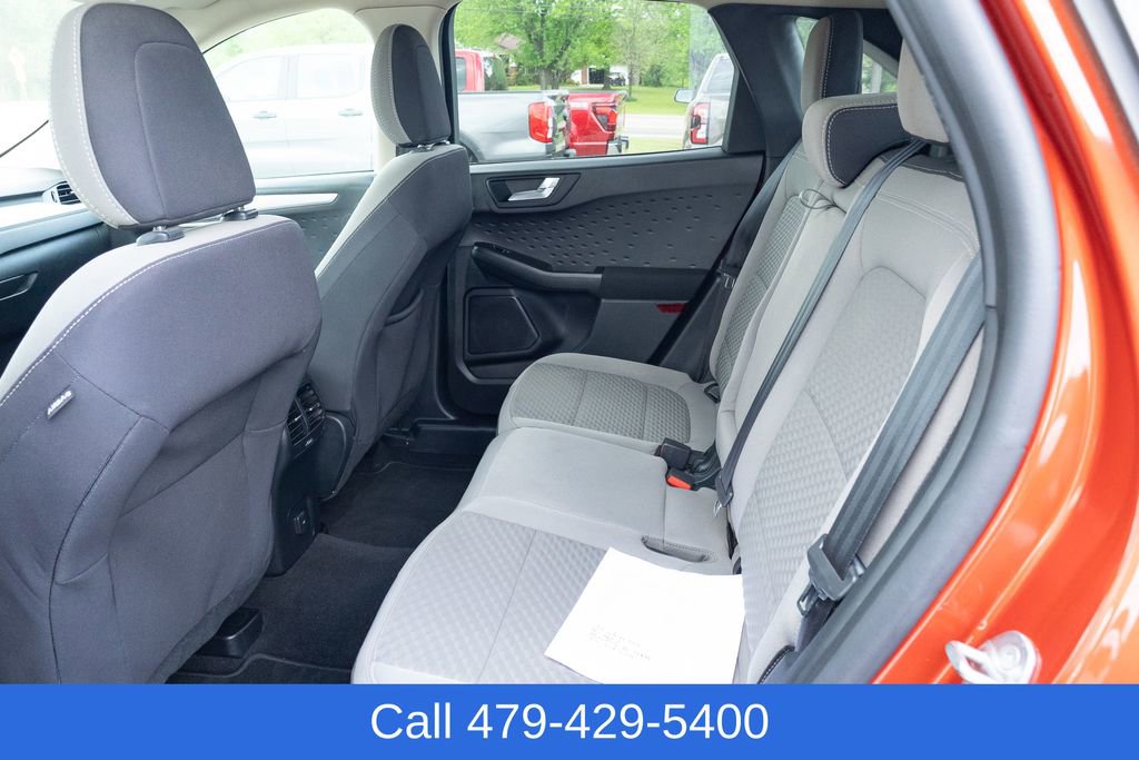 Used 2020 Ford Escape SE image 31