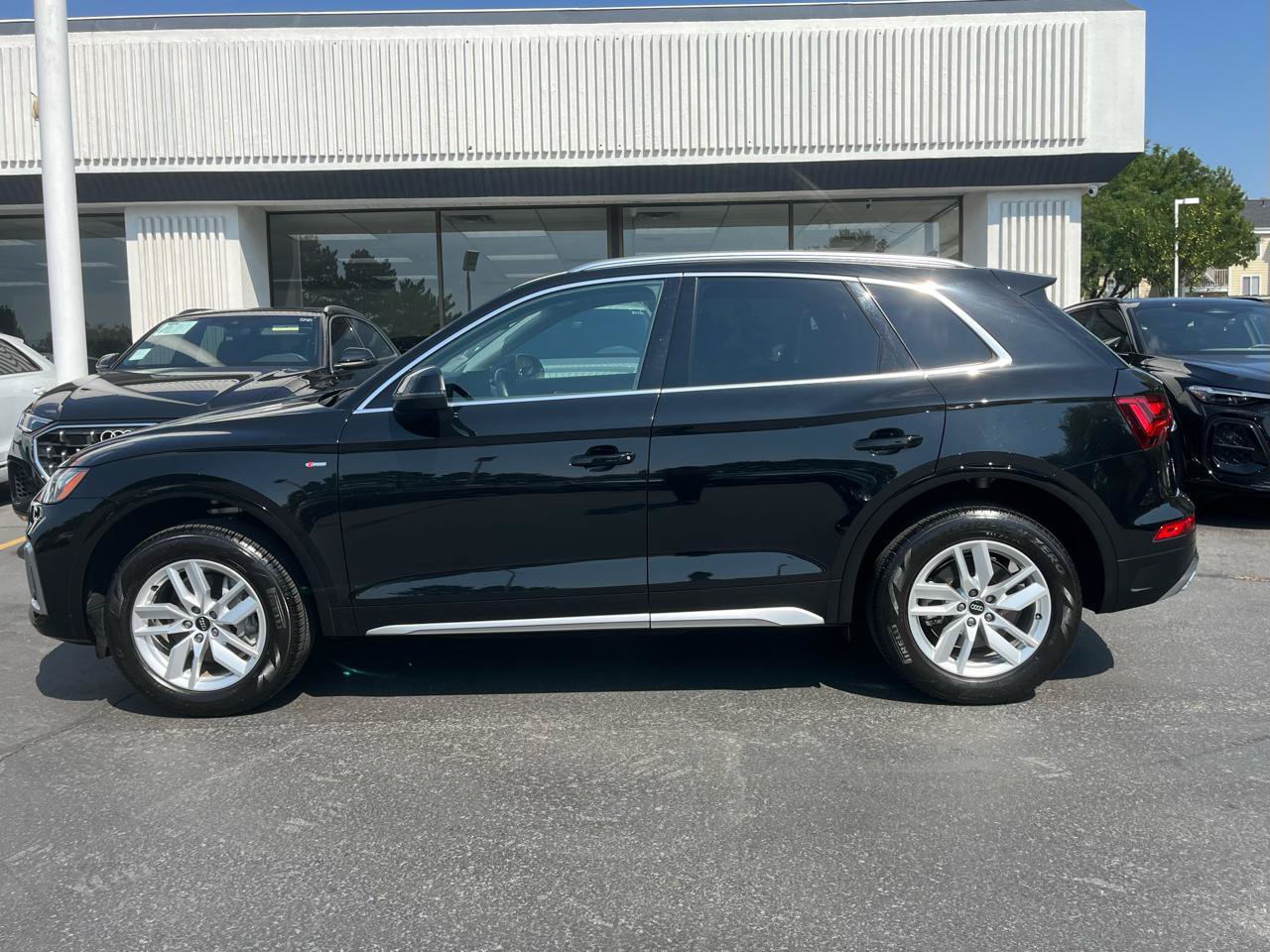 Used 2024 Audi Q5 2.0T Premium w/ Convenience Package AWD/4WD image 20