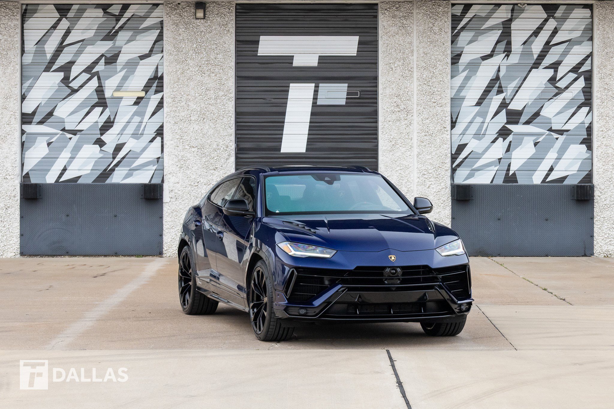 Used 2024 Lamborghini Urus S image 1