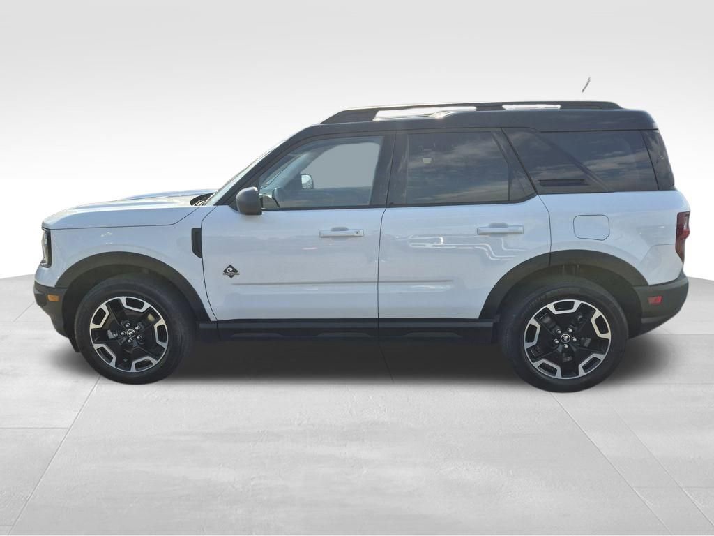 Used 2021 Ford Bronco Sport Outer Banks w/ Outer Banks Package (96D) image 3