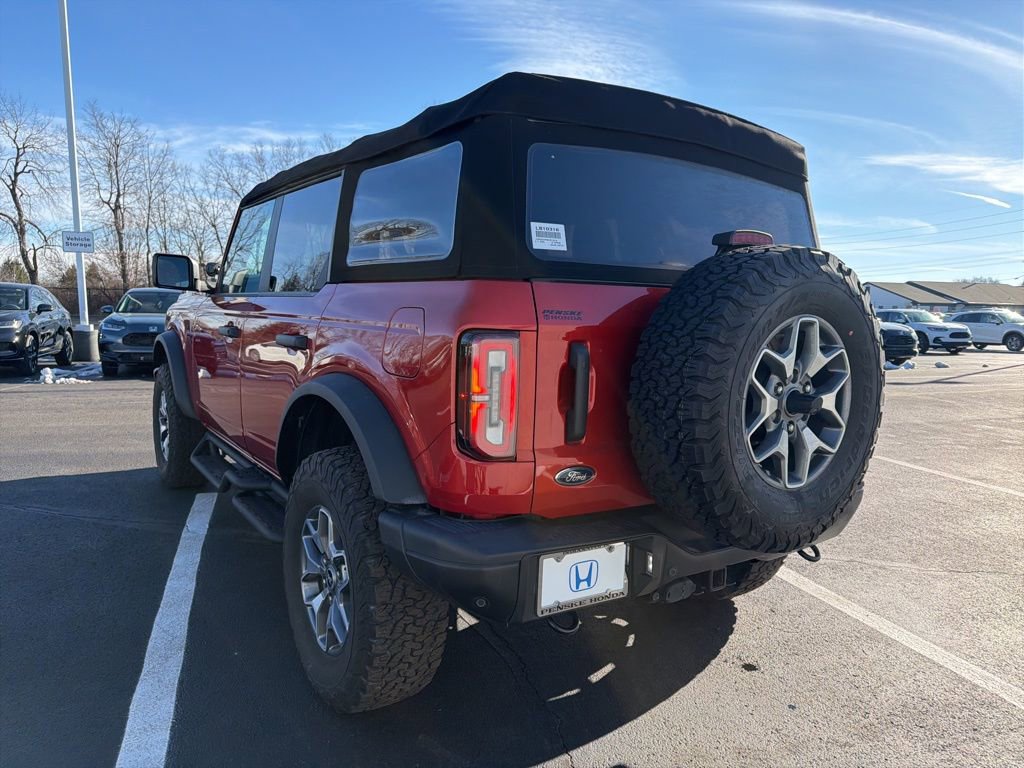 Used 2022 Ford Bronco Badlands image 3