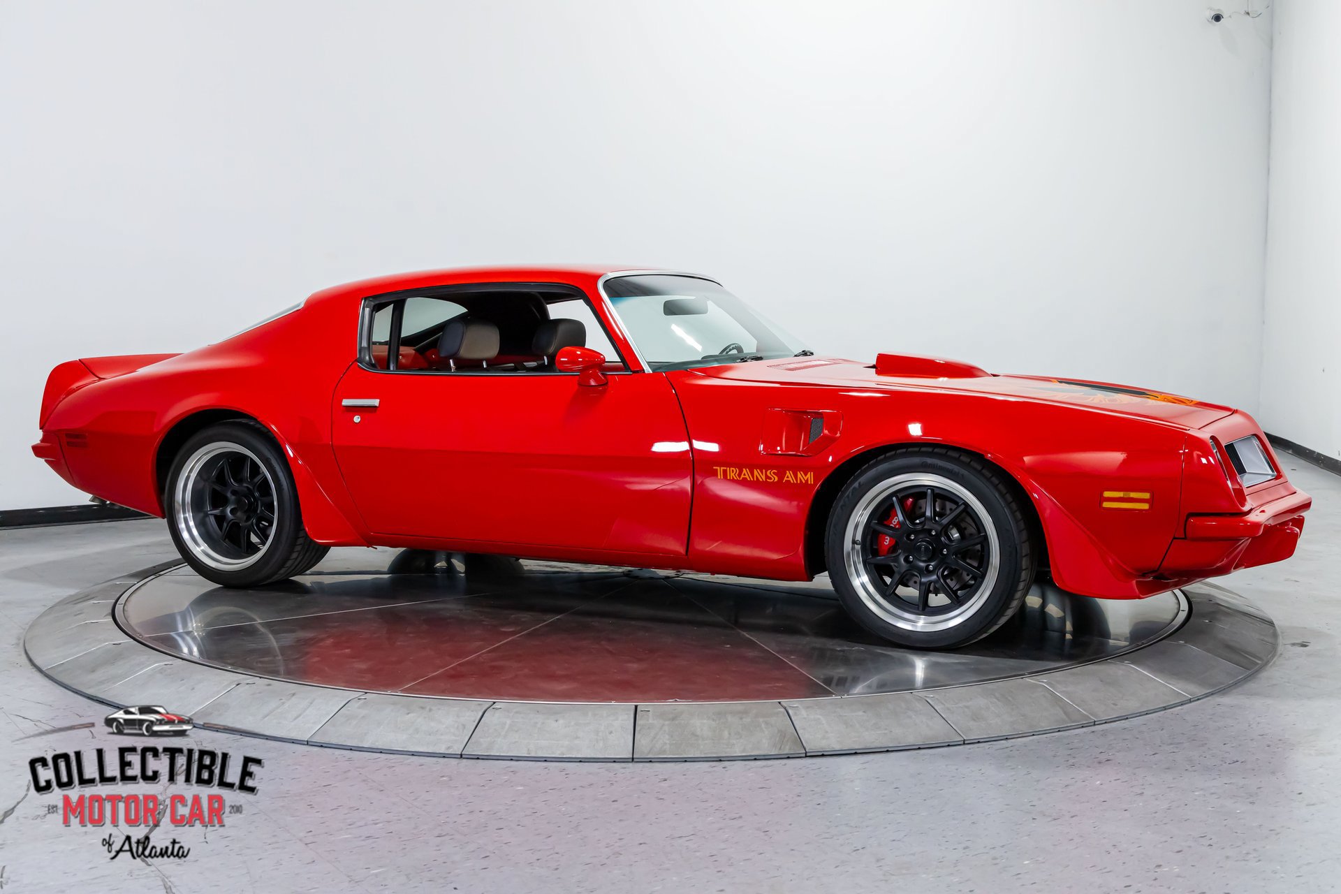 Used 2013 Chevrolet Camaro SS w/ SS Performance Package RWD image 23