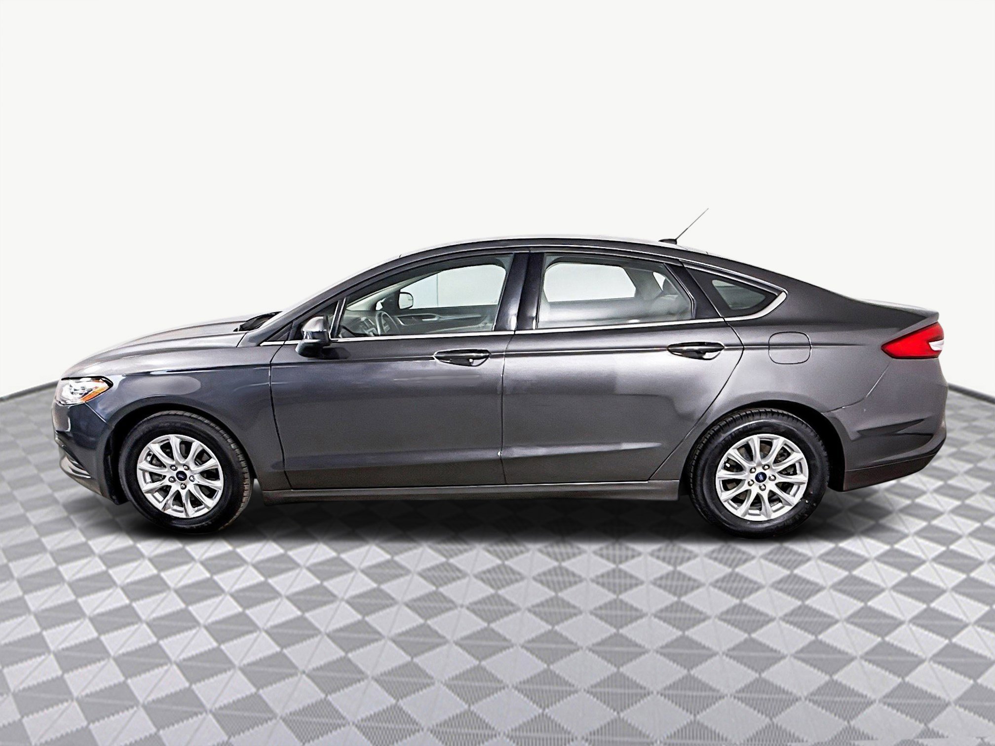 Used 2018 Ford Fusion S image 6