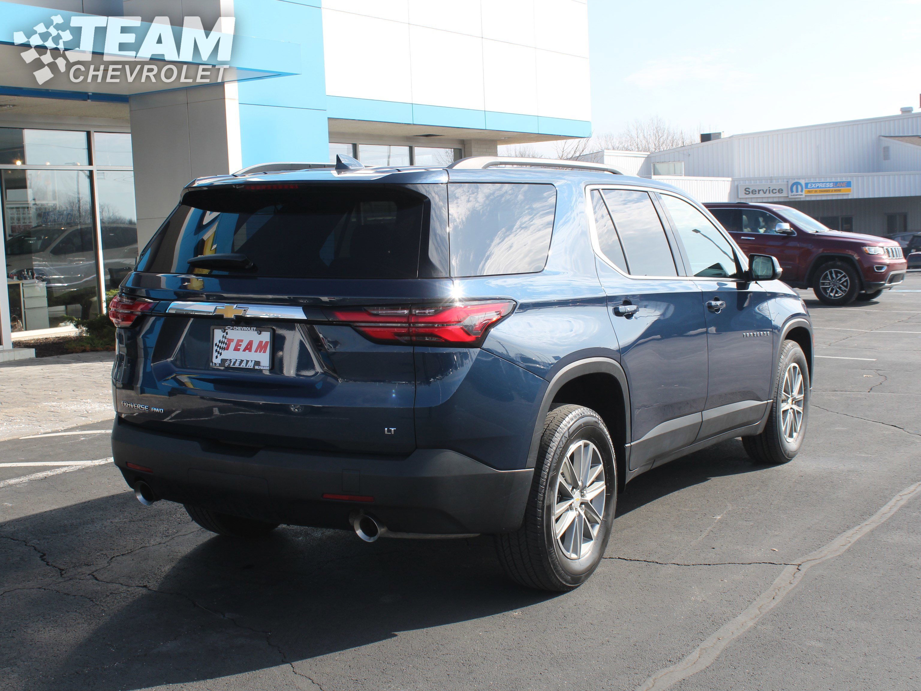 Used 2023 Chevrolet Traverse LT image 4