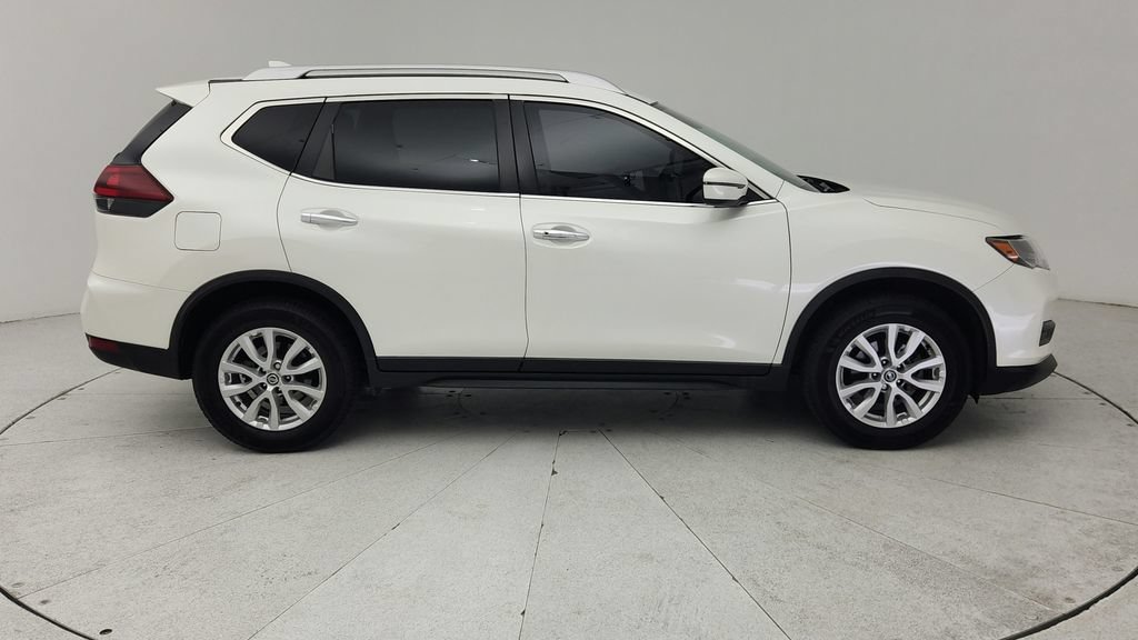 Used 2020 Nissan Rogue SV FWD image 8