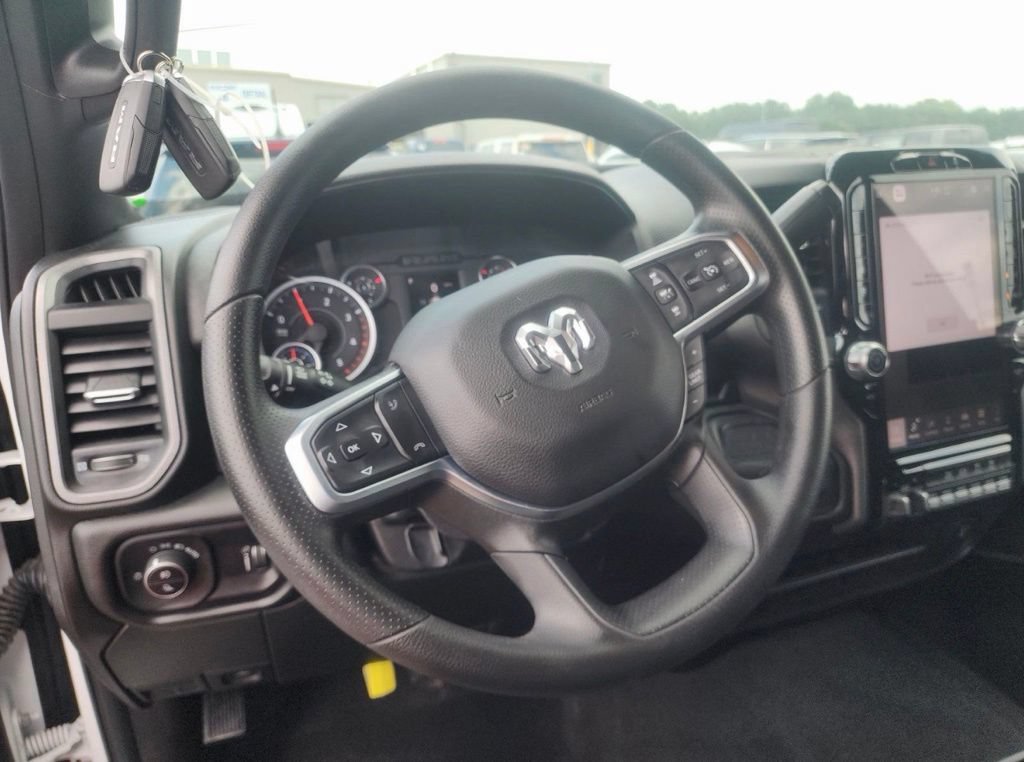 Used 2025 RAM 3500 Tradesman AWD/4WD image 2