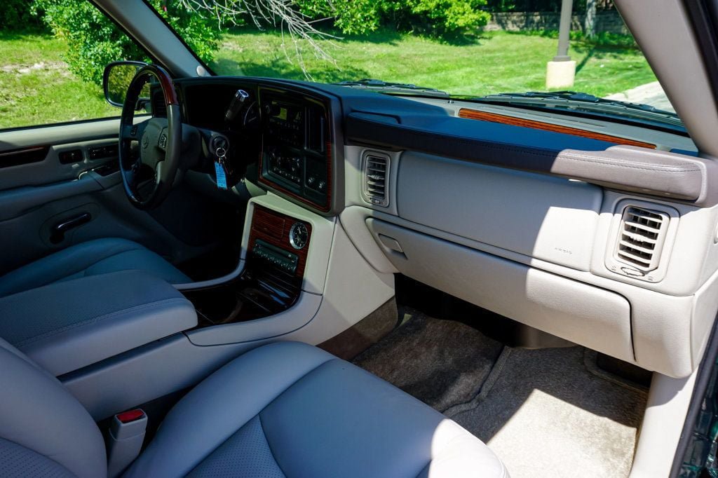 Used 2003 Cadillac Escalade AWD image 48
