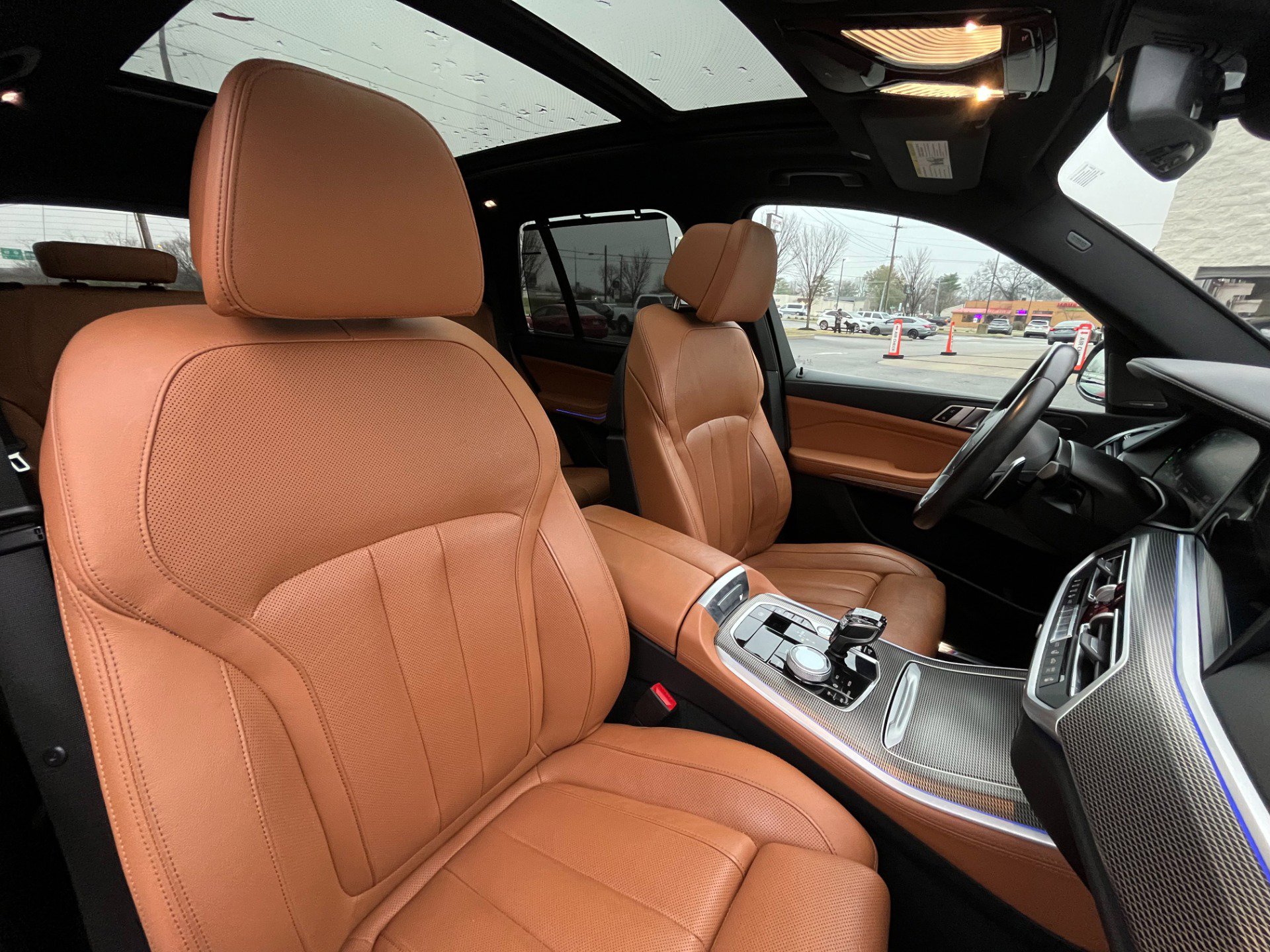 Used 2022 BMW X5 M50i w/ Executive Package image 30