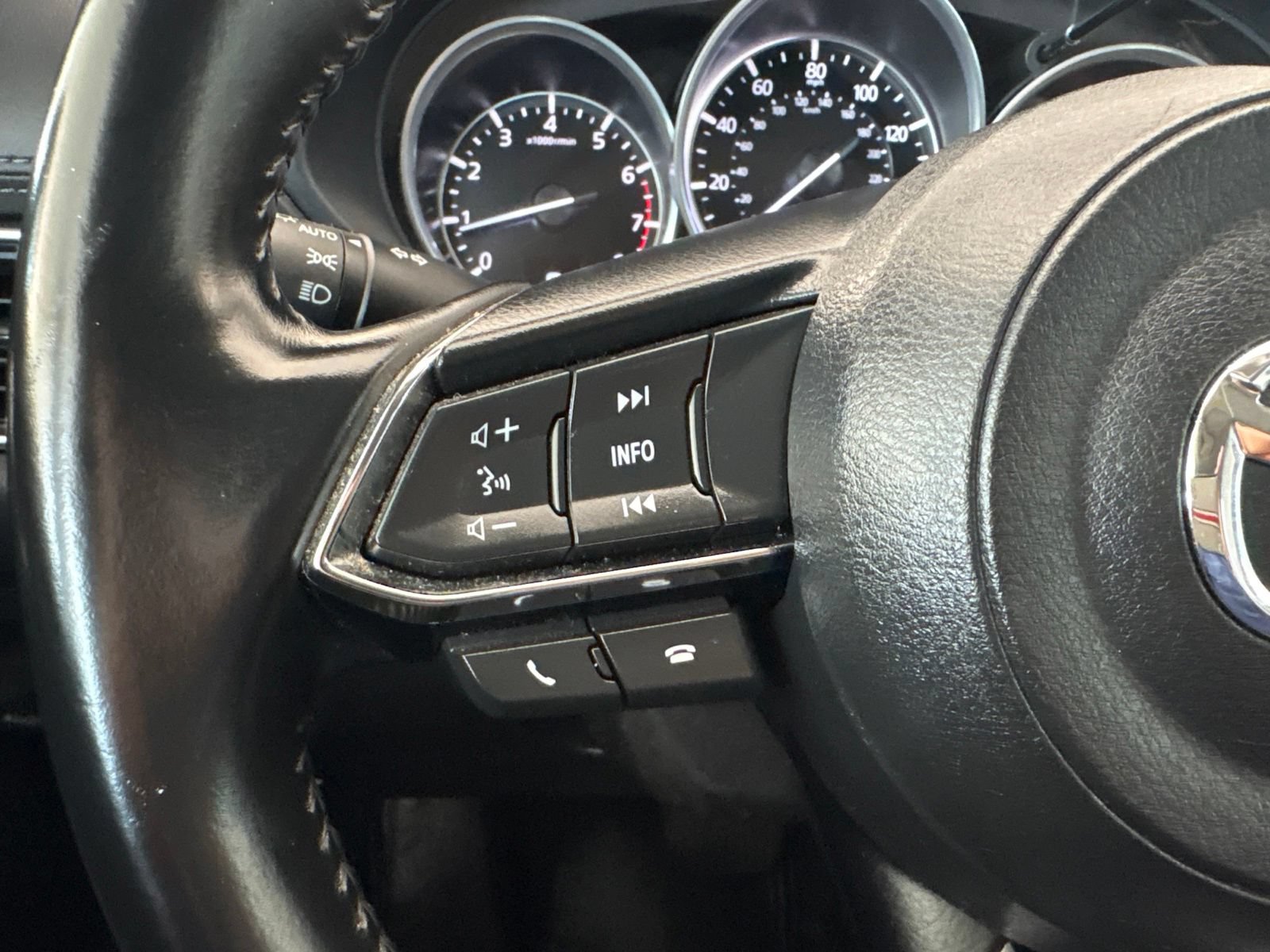 Used 2020 MAZDA CX-5 Touring FWD image 25