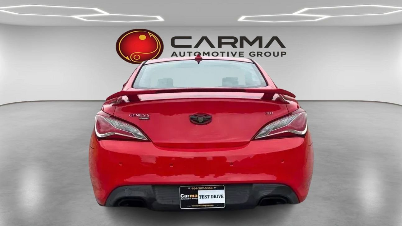Used 2014 Hyundai Genesis 3.8 RWD image 4
