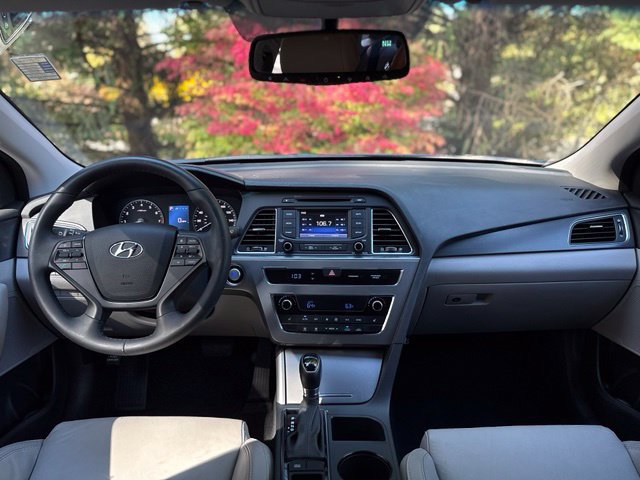 Used 2015 Hyundai Sonata Sport w/ Option Group 03 FWD image 19