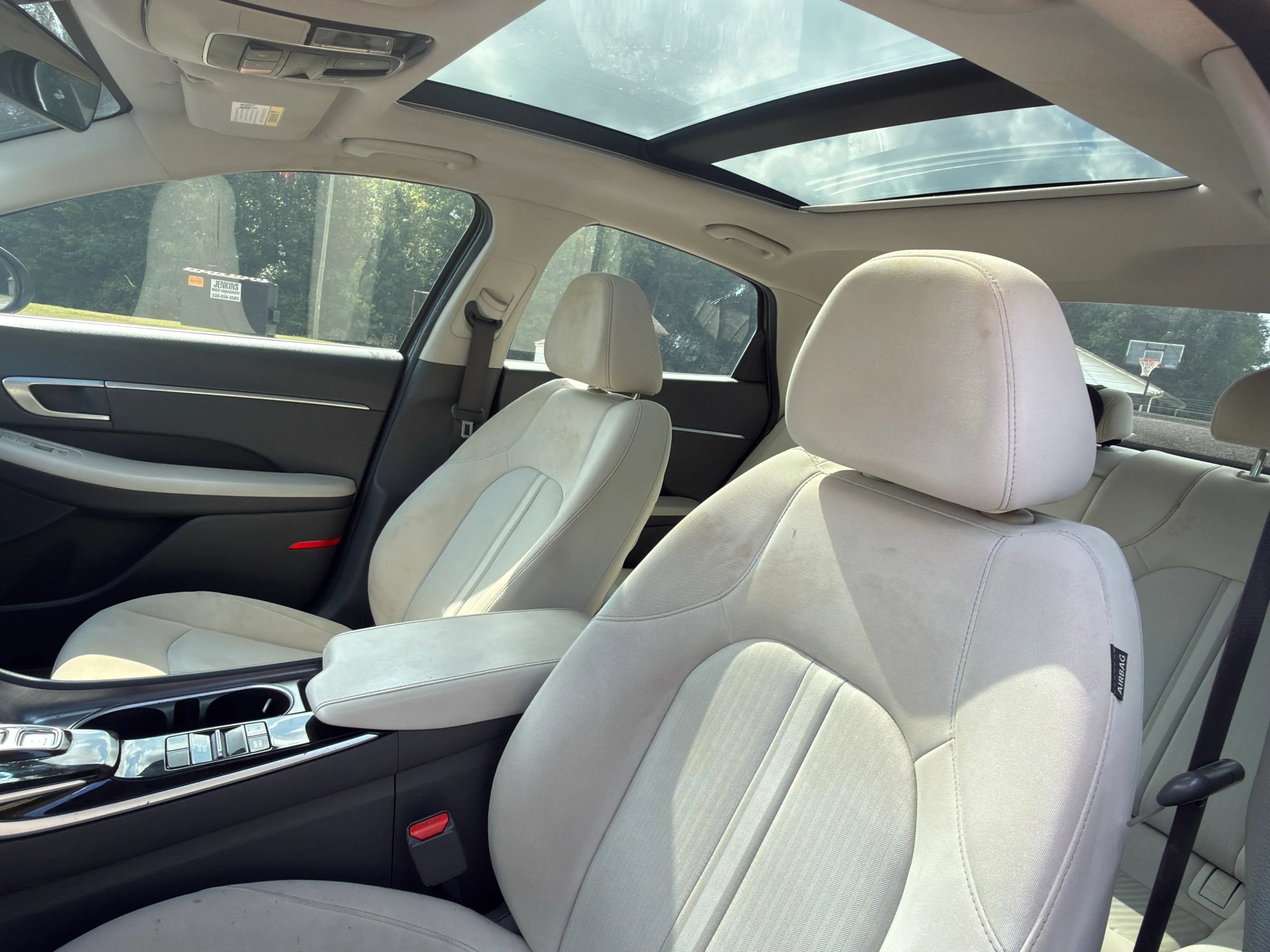 Used 2022 Hyundai Sonata SEL w/ Convenience Package FWD image 2