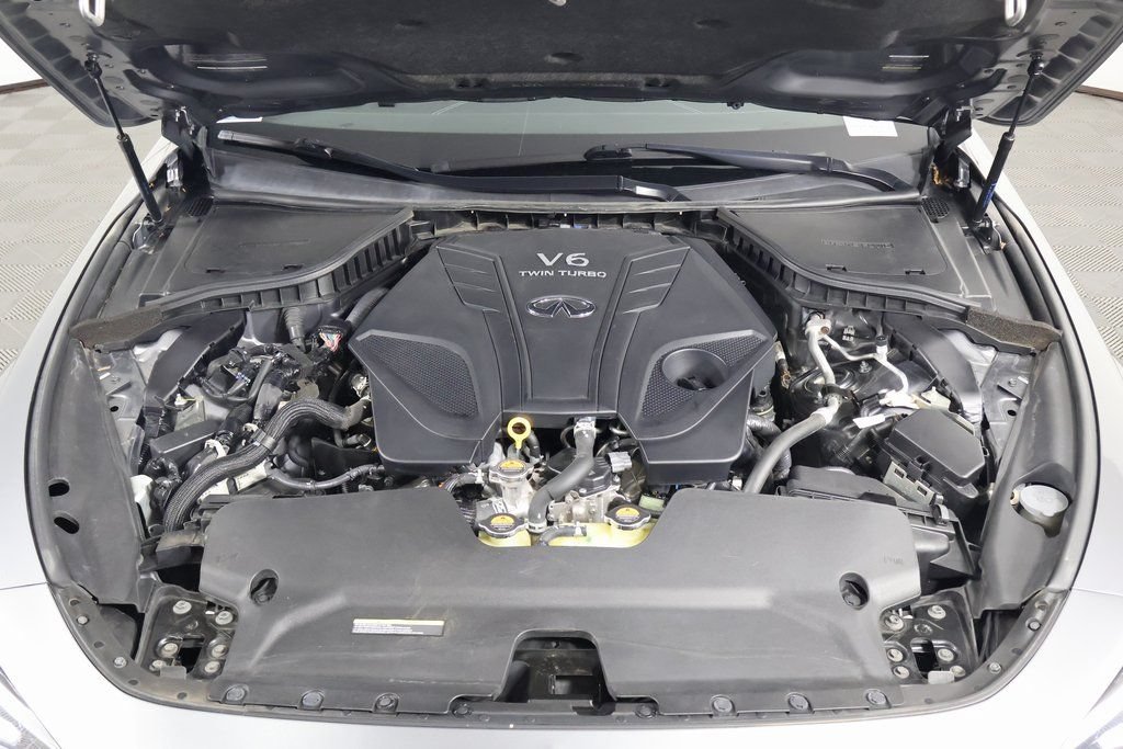 Used 2019 INFINITI Q60 3.0t Luxe w/ Essential Package RWD image 15