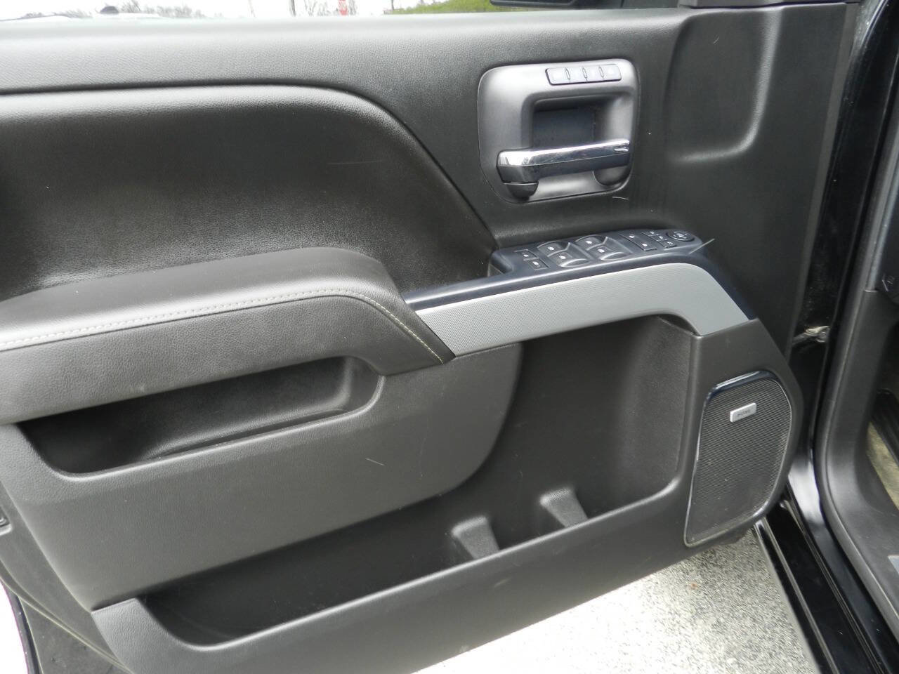 Used 2017 Chevrolet Silverado 1500 LTZ Z71 w/ LTZ Plus Package image 15