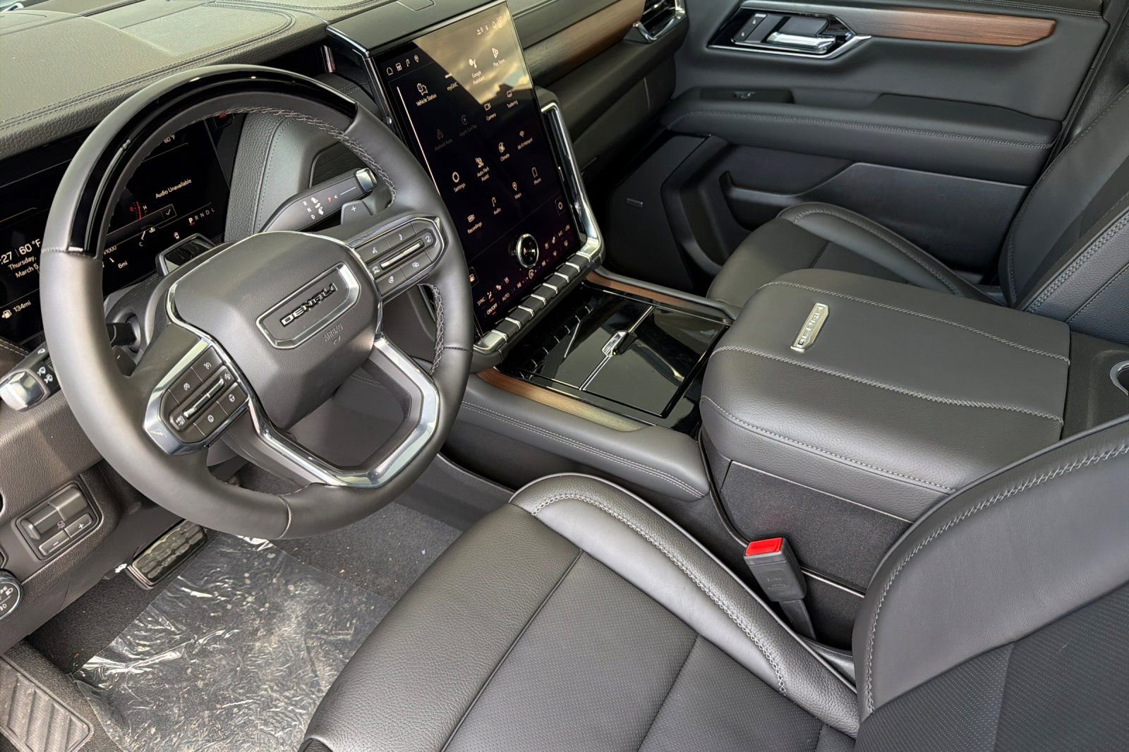 New 2026 GMC Yukon XL Denali w/ Denali Reserve Package image 9