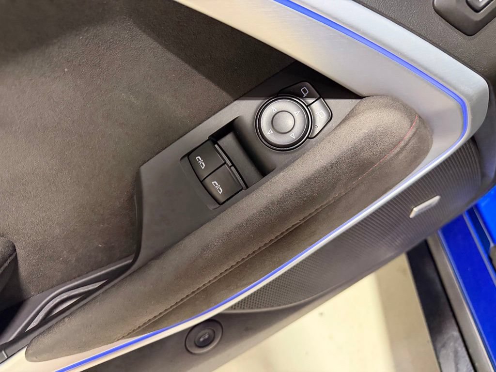 Used 2017 Chevrolet Camaro ZL1 RWD image 30
