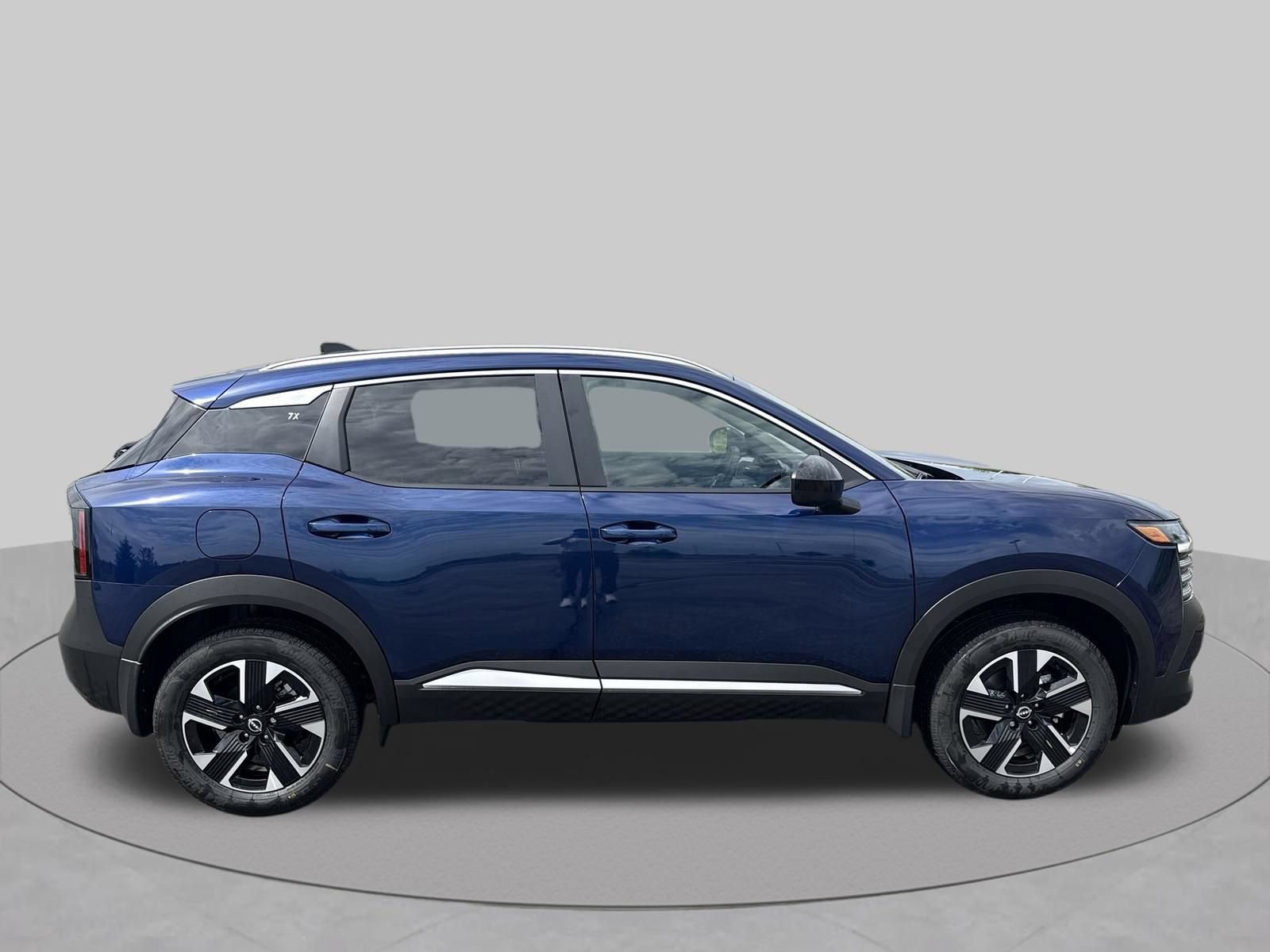 New 2026 Nissan Kicks SV w/ Interior Electronics Package AWD/4WD image 32