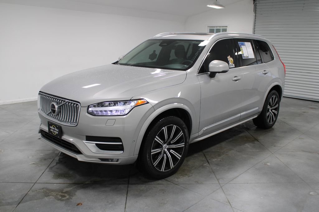 Used 2023 Volvo XC90 B5 Plus image 4