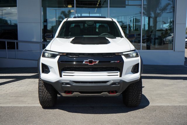 New 2025 Chevrolet Colorado ZR2 w/ Technology Package image 3