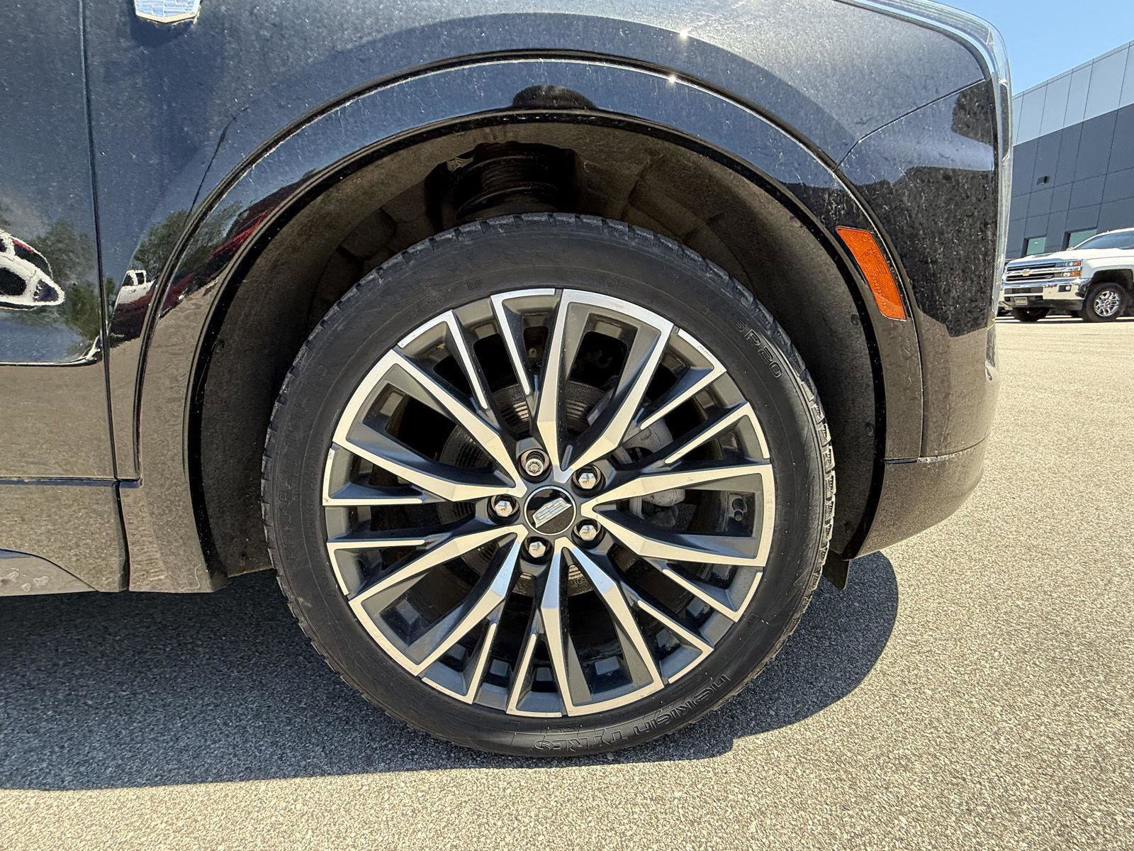 Used 2024 Cadillac XT4 Sport AWD/4WD image 14