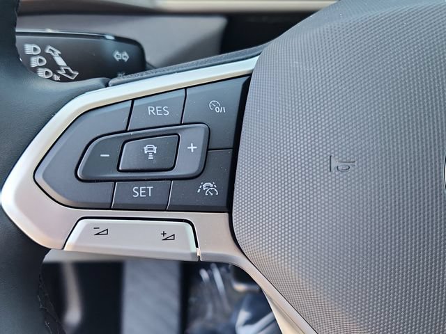 New 2026 Volkswagen Taos SE AWD/4WD image 11