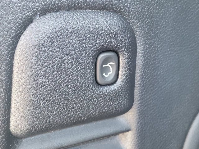 Used 2022 Jeep Grand Cherokee Laredo X RWD image 12