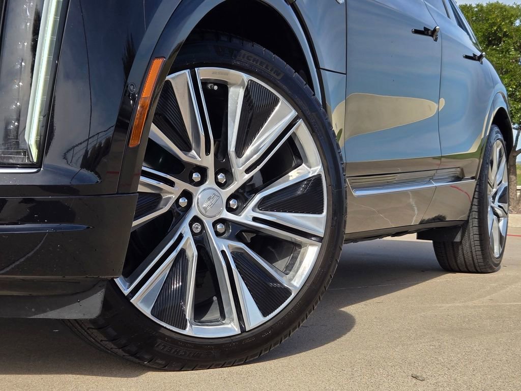 Certified 2025 Cadillac Lyriq Luxury w/ LPO, Floor Liner Package image 8