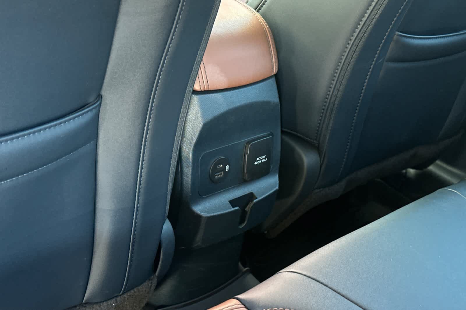 Used 2023 Ford Maverick Lariat w/ Lariat Luxury Package AWD/4WD image 14