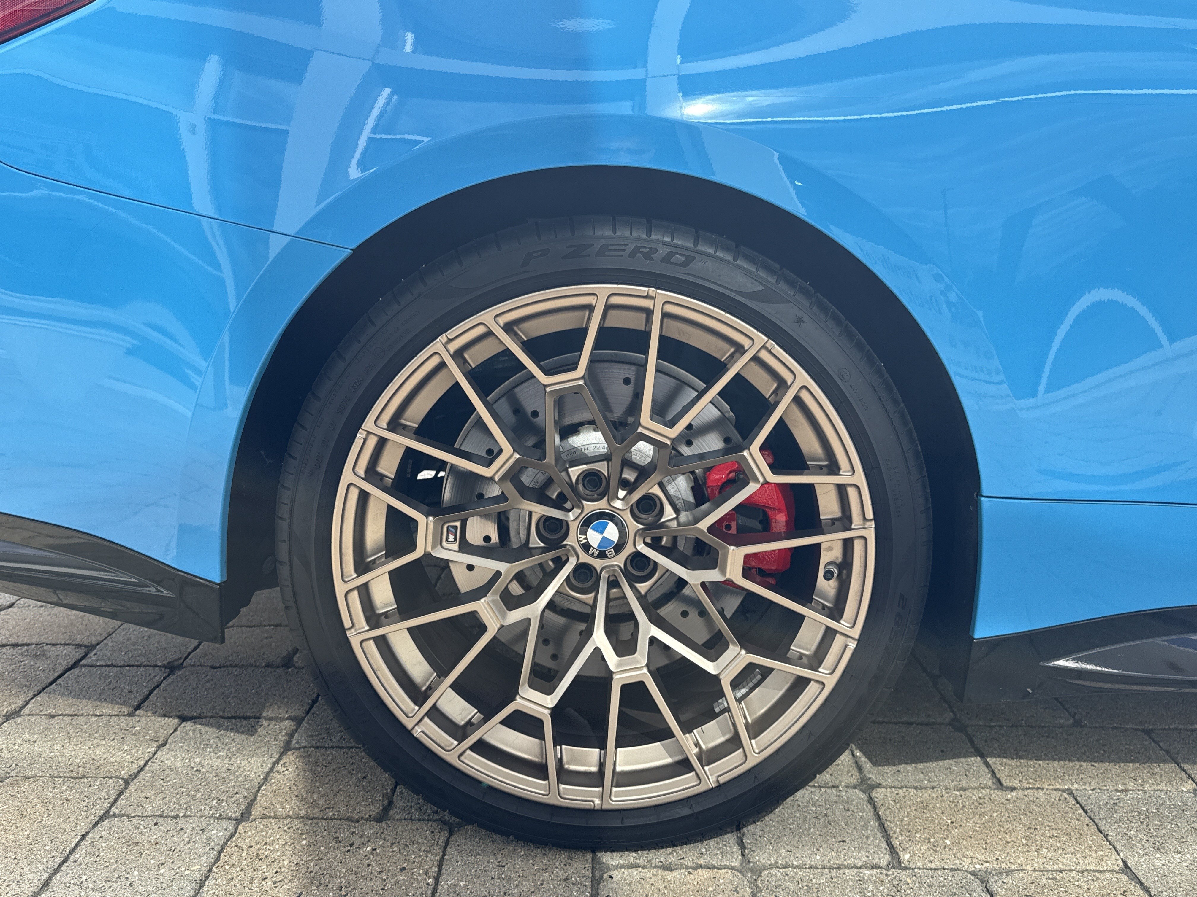 Used 2025 BMW M4 CS AWD/4WD image 28